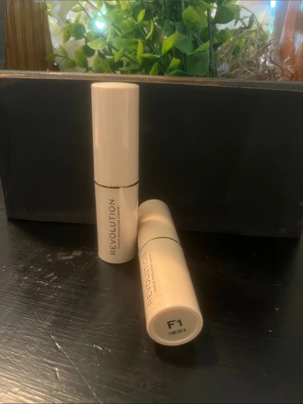 Revolution Foundation Stick F1 Light Beige - Cream Nude